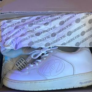 AUTHENTIC HEELYS!